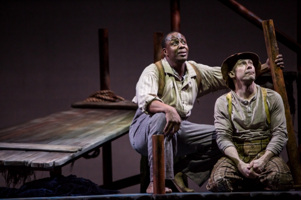 Photo Flash: First Look at Children's Theatre Company's HUCK FINN Image