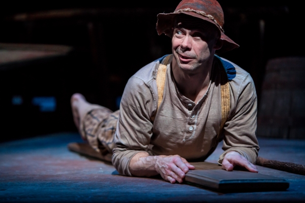 Photo Flash: First Look at Children's Theatre Company's HUCK FINN Image