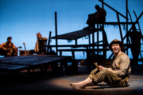 Photo Flash: First Look at Children's Theatre Company's HUCK FINN Image