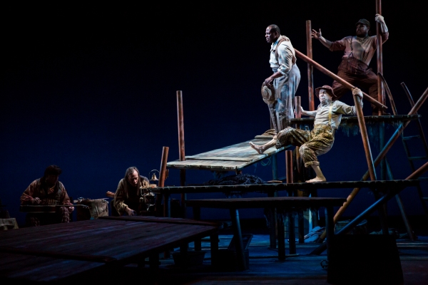 Photo Flash: First Look at Children's Theatre Company's HUCK FINN Image