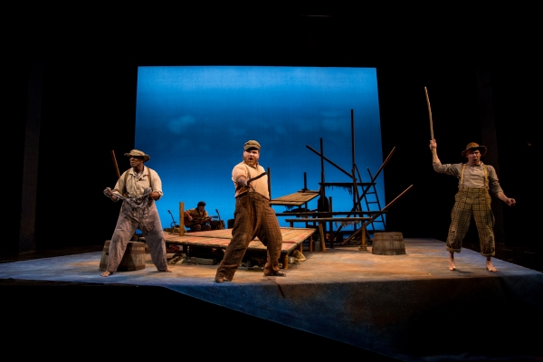 Photo Flash: First Look at Children's Theatre Company's HUCK FINN Image