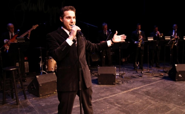 Photo Flash: First Look at A JERSEY VOICE at Metropolis Performing Arts Centre Image