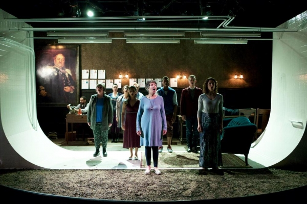 Photo Flash: First Look at Sideshow Theatre's ANTIGONICK Image