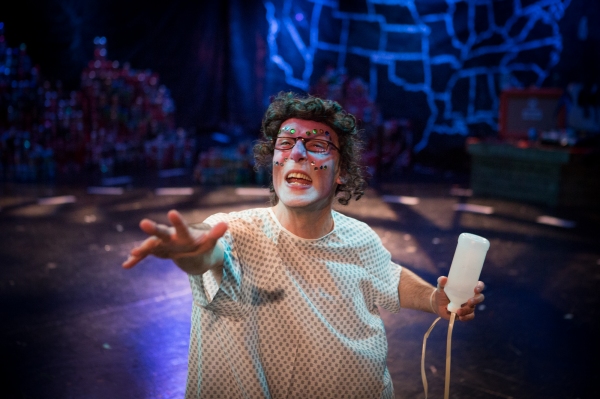 Photo Flash: First Look at THE WALK ACROSS AMERICA FOR MOTHER EARTH, Part of Steppenwolf's GARAGE REP 2015 Image