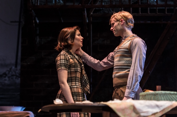 Photo Flash: First Look at Jonathan Guy Lewis, Teresa Banham & More in UK's A VIEW FROM THE BRIDGE Image
