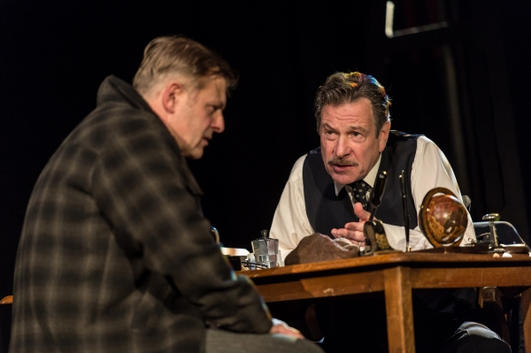 Photo Flash: First Look at Jonathan Guy Lewis, Teresa Banham & More in UK's A VIEW FROM THE BRIDGE Image