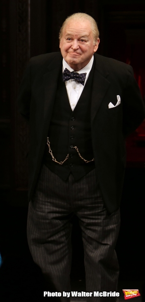 Photo Coverage: Helen Mirren & The Cast of Broadway's THE AUDIENCE Take Opening Night Bows! Image