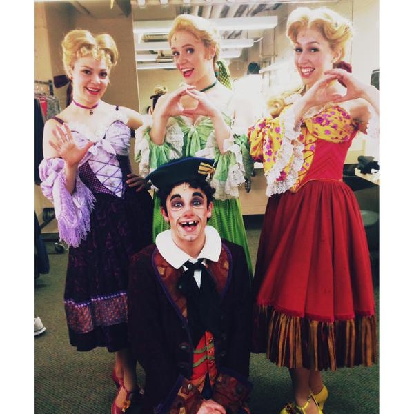 Photo Flash: Saturday Intermission Pics - 3/14 Part 2 - AN AMERICAN IN PARIS Cast Snaps First #SIP on Broadway, and More! 