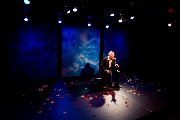 Photo Flash: First Look at Richard Hoehler in I OF THE STORM, Opening Tonight Off-Broadway 