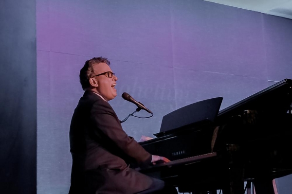 Photo Flash: Jim Caruso's Cast Party Returns to Beverly Hills with 'Extreme' Open Mic  Image