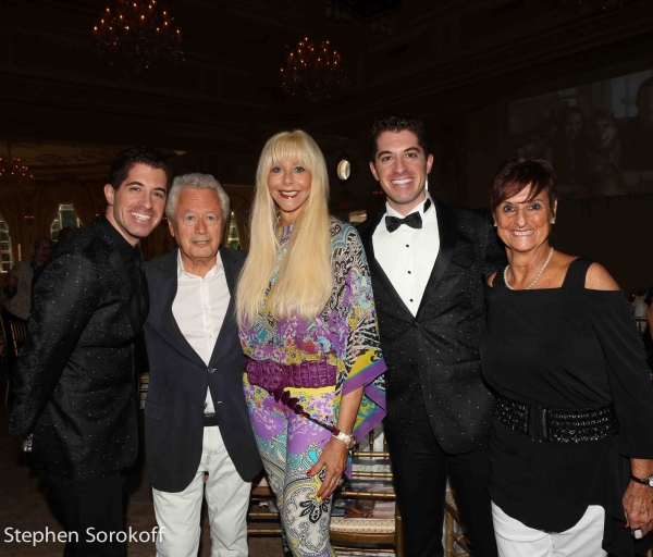Photo Coverage: Naomi Judd, Will & Anthony Nunziata Honor K-9 Battle Buddies at American Humane Association Image