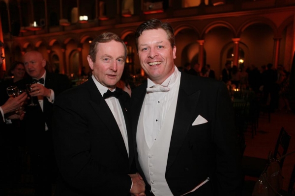 Photo Flash: Tenor Anthony Kearns Plays The American Ireland Fund 23rd Gala Image