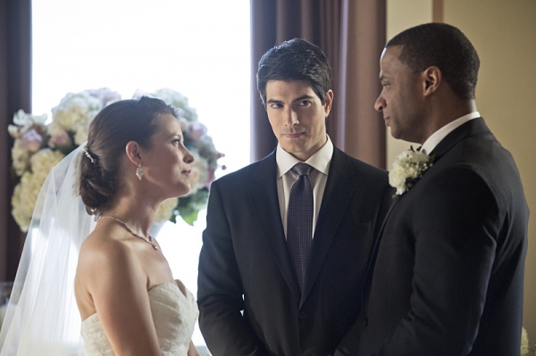 Photo Flash: First Look- Latest ARROW Episode, 'Suicidal Tendencies' Image
