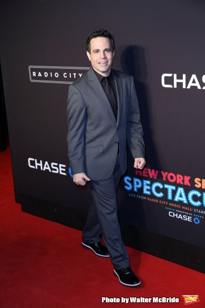 Photo Coverage: On the Red Carpet for the NEW YORK SPRING SPECTACULAR! Image