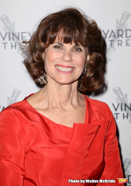 Photo Coverage: On the Red Carpet for Vineyard Theatre's 2015 Gala, Honoring Margo Lion Image
