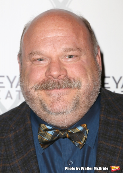 Photo Coverage: On the Red Carpet for Vineyard Theatre's 2015 Gala, Honoring Margo Lion Image