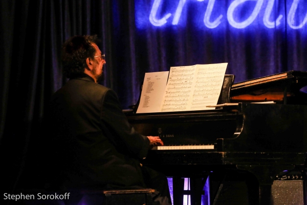 Photo Coverage: Joyce Breach Plays the Iridium Image