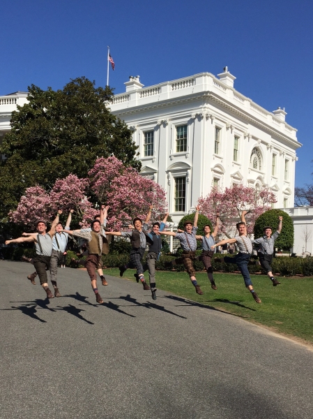 Photo Flash: Cast of NEWSIES Tour Performs at The White House's Easter Egg Roll Image