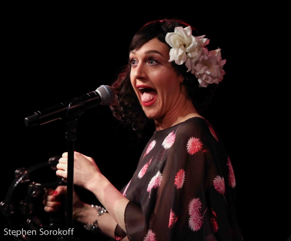 Photo Coverage: Tony Winner Lena Hall Makes Cafe Carlyle Debut! Image