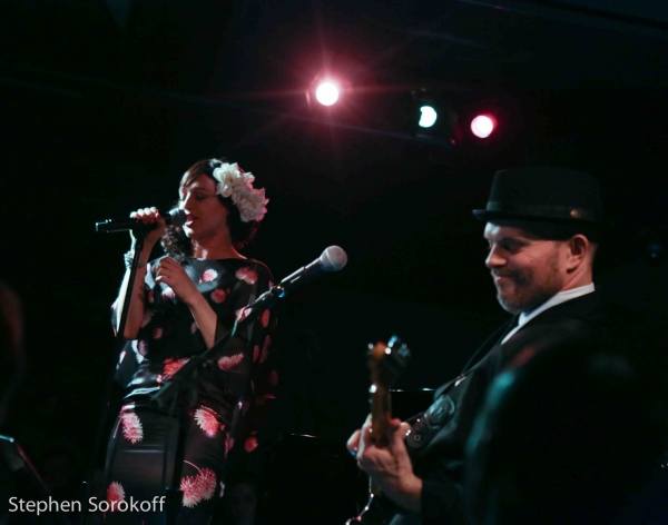 Photo Coverage: Tony Winner Lena Hall Makes Cafe Carlyle Debut! Image