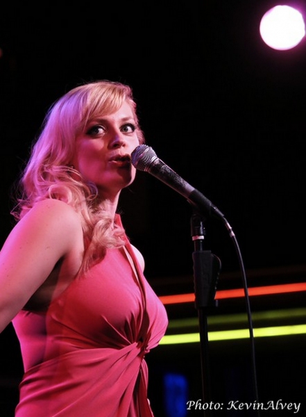 Photo Flash: Andrew Rannells & Amy Spanger Join ON THE TOWN's Elizabeth Stanley at Birdland Image