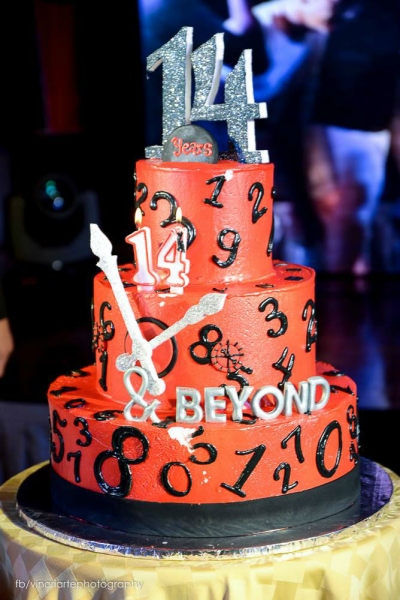 Photos: Philippine Stagers Foundation Accepts BroadwayWorld Awards Image