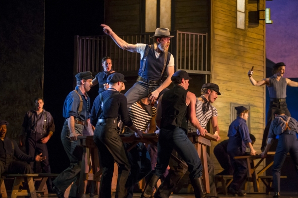 Photo Flash: First Look at Laura Osnes, Steven Pasquale & More in Lyric Opera of Chicago's Stunning CAROUSEL! Image