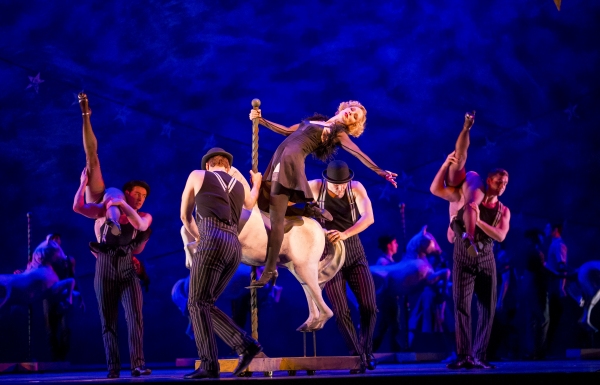 Photo Flash: First Look at Laura Osnes, Steven Pasquale & More in Lyric Opera of Chicago's Stunning CAROUSEL! Image