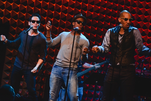 Photo Flash: Anthony Rapp, Dee Roscioli & More Headline PAYING THE RENT at Joe's Pub Image