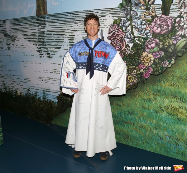 Exclusive Photo Coverage: Inside the FINDING NEVERLAND Gypsy Robe Ceremony!  Image