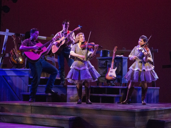 Photo Flash: First Look at RING OF FIRE at The Palace Theater Image