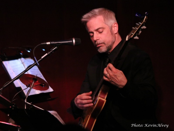 Photo Flash: Todd Murray Brings 'CROON' to Birdland Image