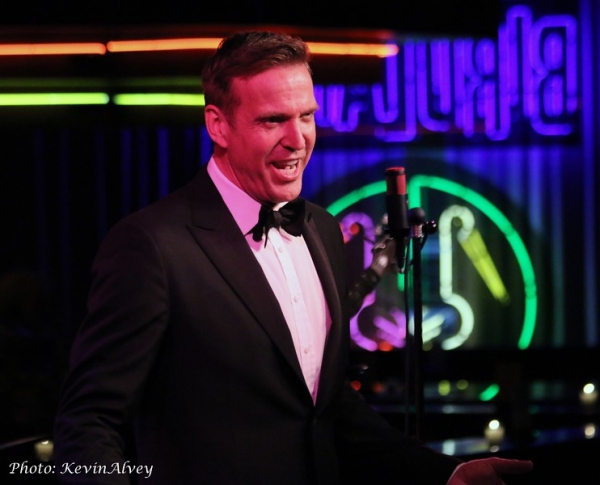 Photo Flash: Todd Murray Brings 'CROON' to Birdland Image