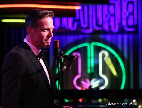 Photo Flash: Todd Murray Brings 'CROON' to Birdland Image