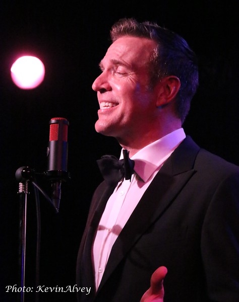 Photo Flash: Todd Murray Brings 'CROON' to Birdland Image