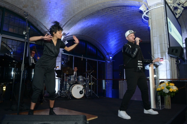 Photo Flash: Take a Look at Star Performances at Marymount Manhattan College's Exclusive Fundraising Gala  Image