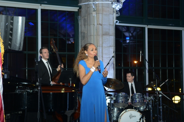 Photo Flash: Take a Look at Star Performances at Marymount Manhattan College's Exclusive Fundraising Gala  Image