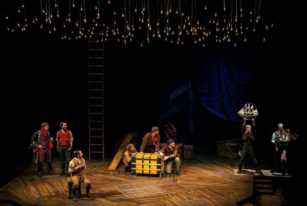 Photo Flash: First Look at the Milwaukee Rep's PETER AND THE STARCATCHER  Image