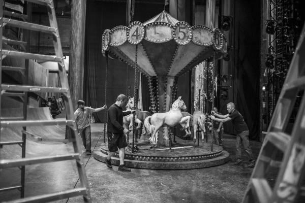 Photo Flash: Behind the Scenes of Lyric Opera of Chicago's CAROUSEL with Laura Osnes & Steven Pasquale! Image