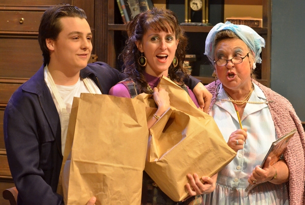 Photo Flash: First Look at AND MISS REARDON DRINKS A LITTLE at 2nd Story Theatre Image