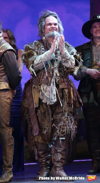 Photo Coverage: Brian d'Arcy James, Christian Borle & Cast of SOMETHING ROTTEN! Take Opening Night Bows on Broadway Image