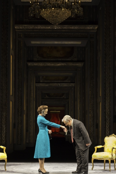 Photo Flash: First Look at Kristin Scott Thomas & More in West End's THE AUDIENCE Image