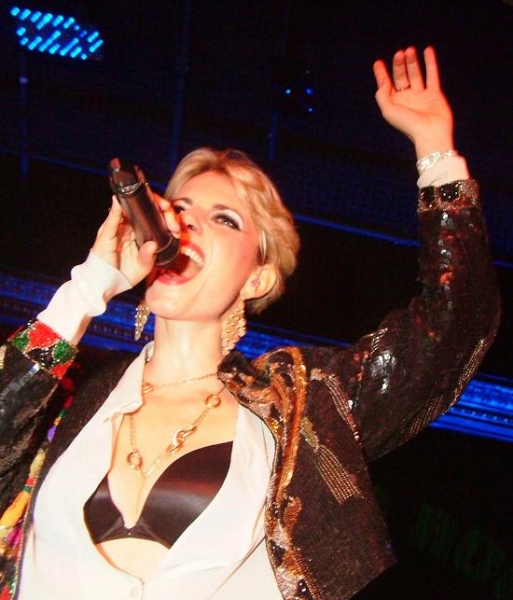 Photo Flash: Adrienne Haan Debuts New Show ROCK LE CABARET! at the Cutting Room Image