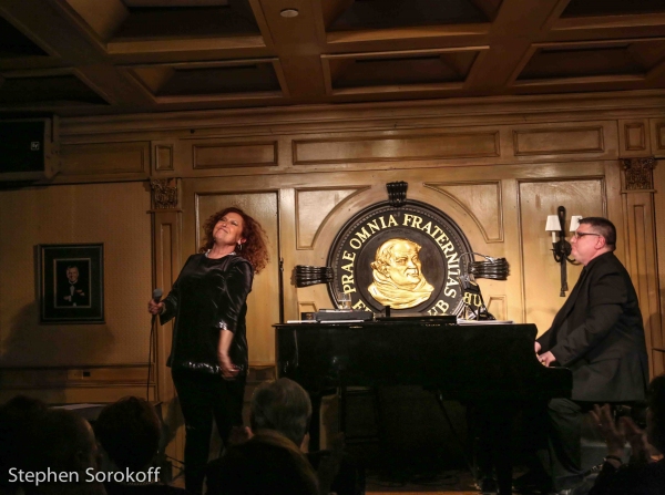 Photo Coverage: Friars Club Honors Melissa Manchester Image
