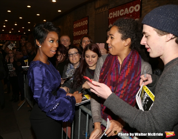 Photo Coverage: Broadway's Newest Murderess, Brandy Norwood, Greets Fans Backstage at CHICAGO! Photo Coverage: Broadway's Newest Murderess, Brandy Norwood, Greets Fans Backstage at CHICAGO! Image