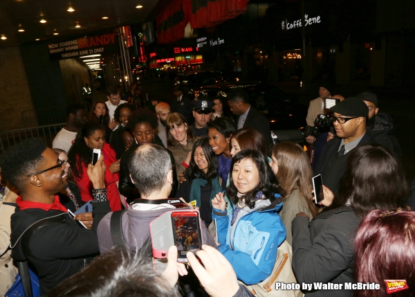 Photo Coverage: Broadway's Newest Murderess, Brandy Norwood, Greets Fans Backstage at CHICAGO! Photo Coverage: Broadway's Newest Murderess, Brandy Norwood, Greets Fans Backstage at CHICAGO! Image