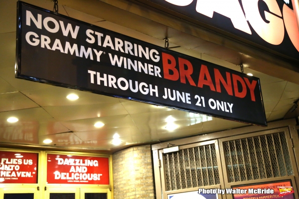 Photo Coverage: Broadway's Newest Murderess, Brandy Norwood, Greets Fans Backstage at CHICAGO! Photo Coverage: Broadway's Newest Murderess, Brandy Norwood, Greets Fans Backstage at CHICAGO! Image