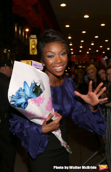 Photo Coverage: Broadway's Newest Murderess, Brandy Norwood, Greets Fans Backstage at CHICAGO!  Image