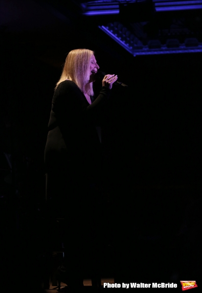 Exclusive Photo Coverage: Roslyn Kind Returns to 54 Below Image