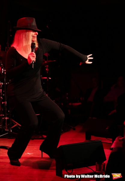 Exclusive Photo Coverage: Roslyn Kind Returns to 54 Below Image